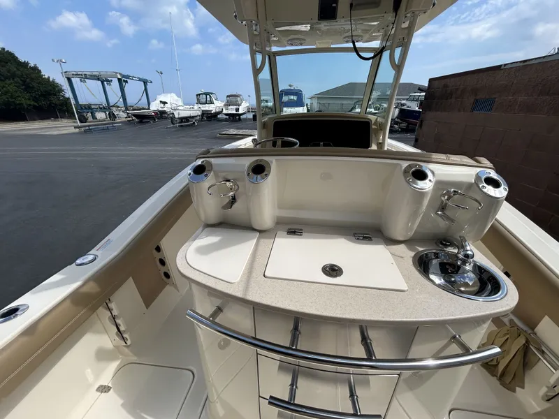 Slide: The Image of Scout 275 LXF 2018 - 6