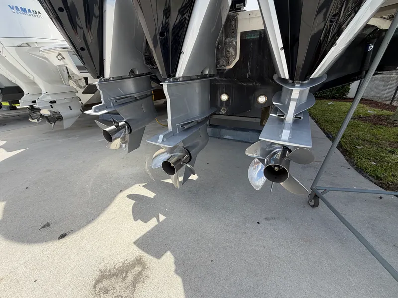 Slide: The Image of Sea Ray 320 DA-OB 2021 - 36