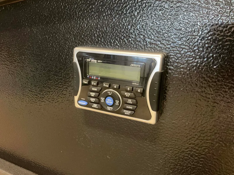 Slide: The Image of Premier 235 2014 - 12