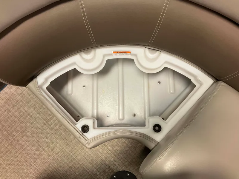 Slide: The Image of Premier 235 2014 - 21