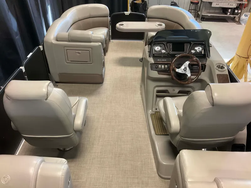 Slide: The Image of Premier 235 2014 - 41