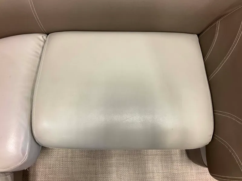 Slide: The Image of Premier 235 2014 - 58