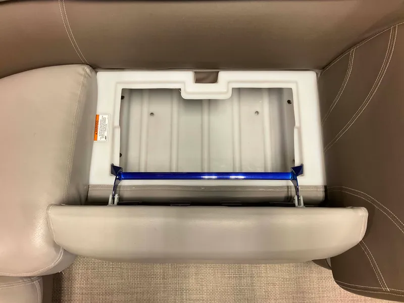 Slide: The Image of Premier 235 2014 - 59