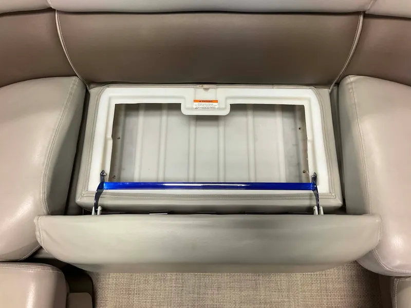 Slide: The Image of Premier 235 2014 - 63