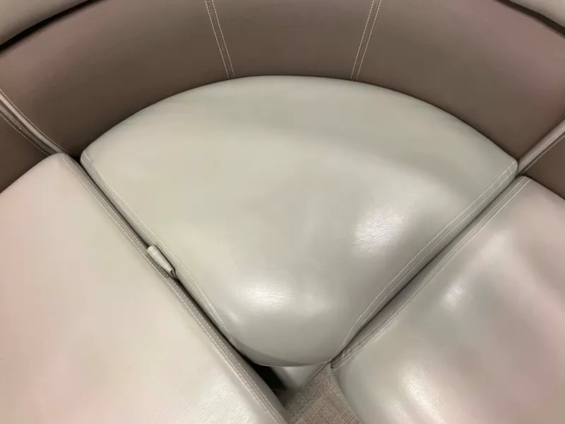 Slide: The Image of Premier 235 2014 - 64