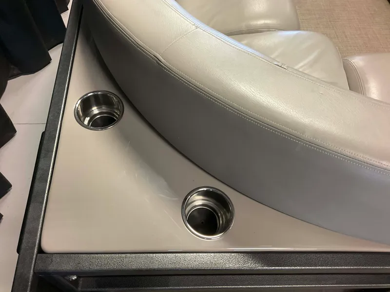 Slide: The Image of Premier 235 2014 - 70