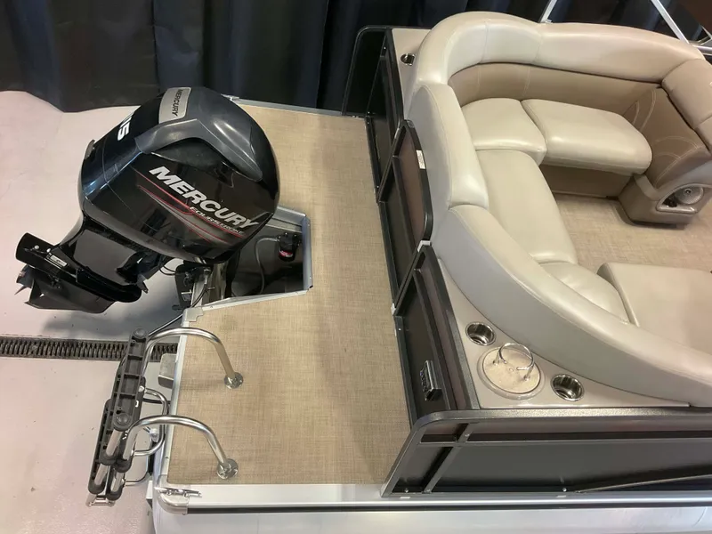 Slide: The Image of Premier 235 2014 - 8