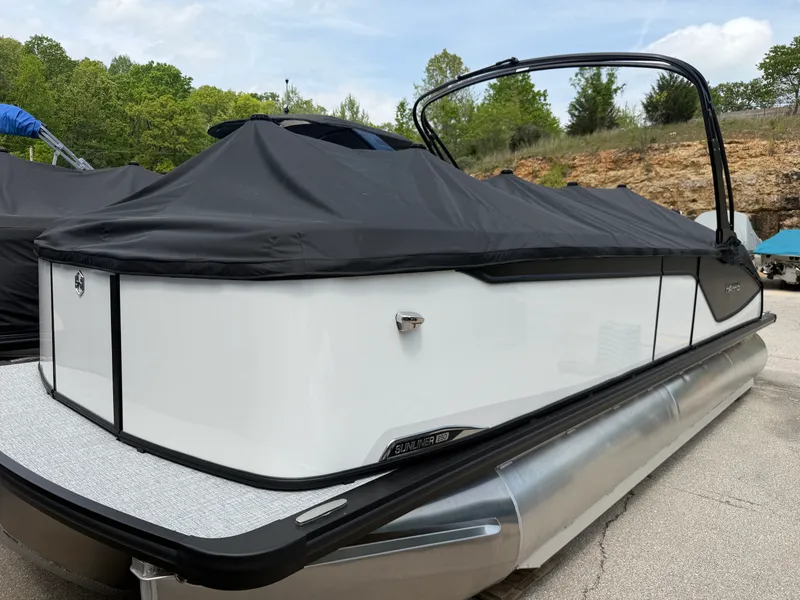Slide: The Image of Harris Sunliner 250 2026 - 39