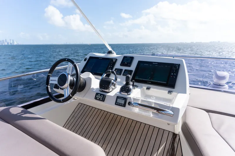 Slide: The Image of Prestige 50 FLY 2017 - 17