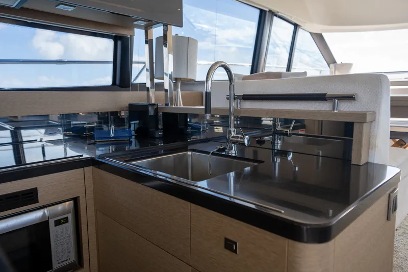 Slide: The Image of Prestige 50 FLY 2017 - 21