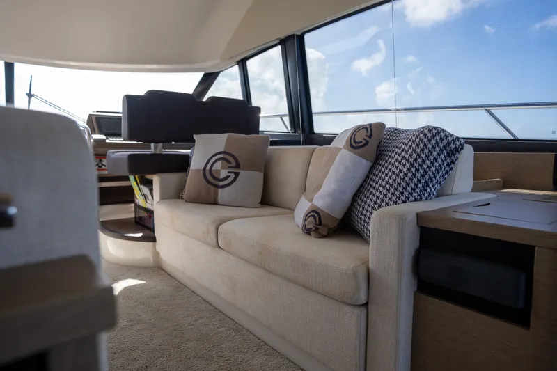 Slide: The Image of Prestige 50 FLY 2017 - 25