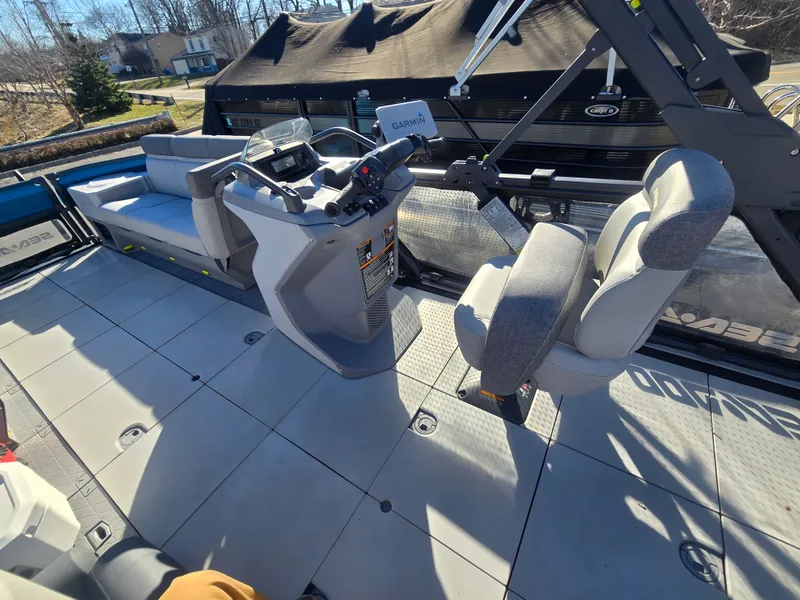 Slide: The Image of Sea-Doo CRUISE 21 2023 - 11