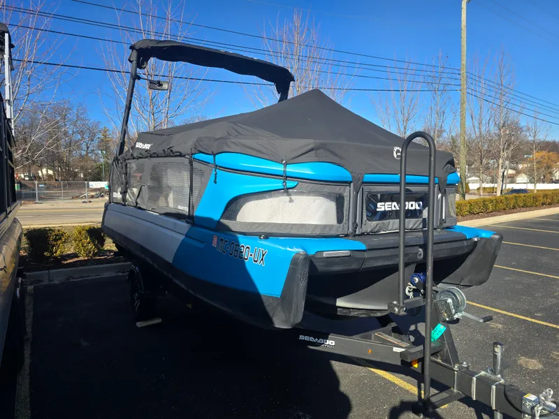 Slide: The Image of Sea-Doo CRUISE 21 2023 - 2