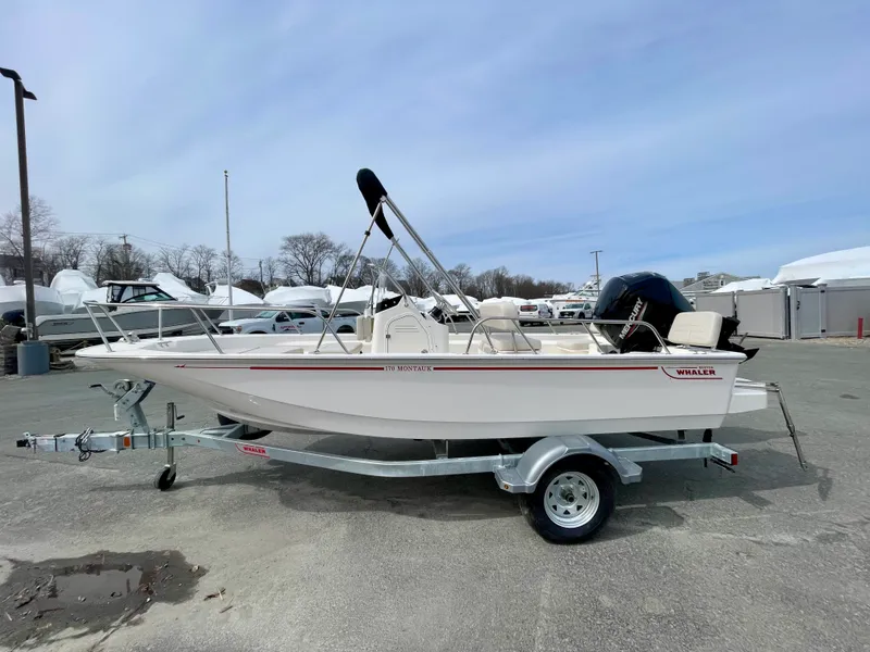 Slide: The Image of Boston Whaler 170 Montauk 2026 - 1