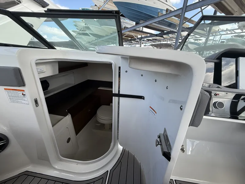 Slide: The Image of Sea Ray SDX 290 Outboard 2026 - 10