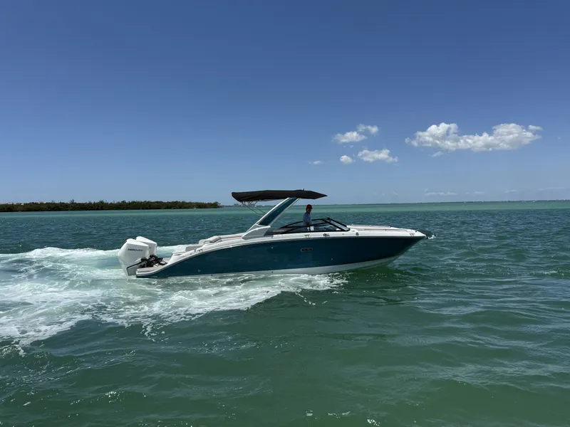 Slide: The Image of Sea Ray SDX 290 Outboard 2026 - 2