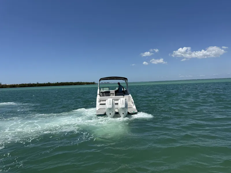 Slide: The Image of Sea Ray SDX 290 Outboard 2026 - 3