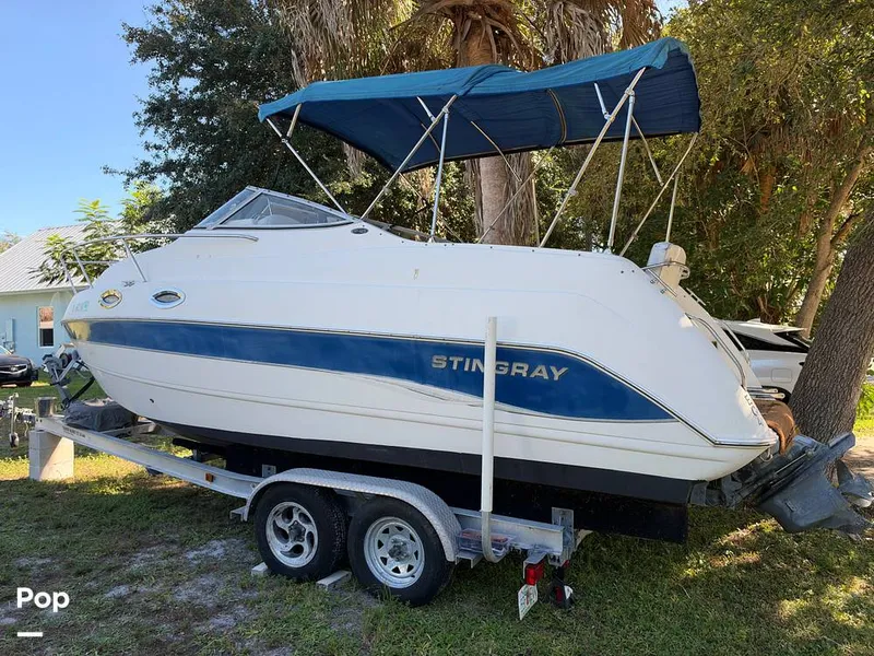 The Image of Stingray 240CS 2009 - 16851446