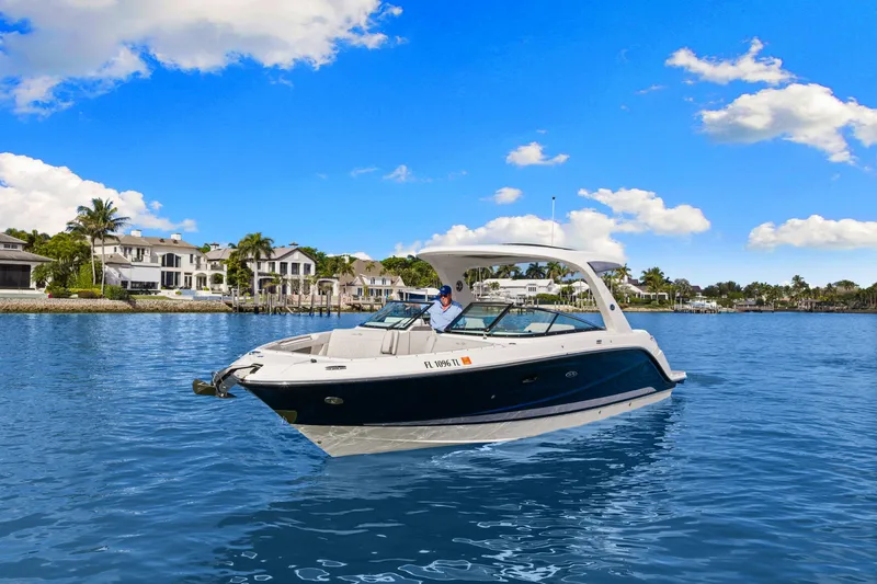 Slide: The Image of Sea Ray 310 SLX OB 2023 - 10