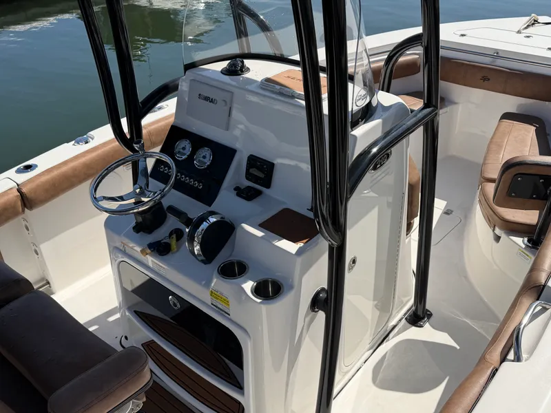 Slide: The Image of Sea Pro 219 CC 2020 - 15