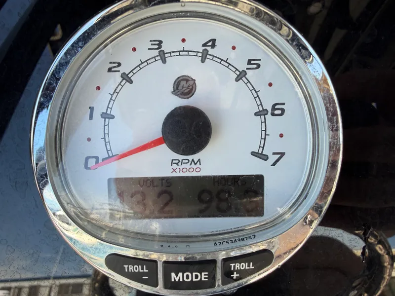 Slide: The Image of Sea Pro 219 CC 2020 - 26