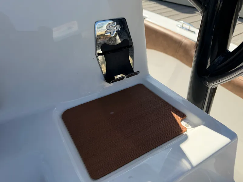 Slide: The Image of Sea Pro 219 CC 2020 - 29