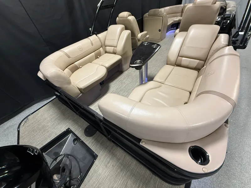 Slide: The Image of Godfrey AQUA PATIO 235SD 2018 - 22