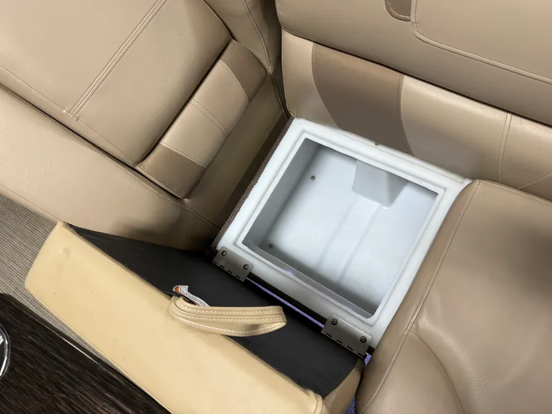 Slide: The Image of Godfrey AQUA PATIO 235SD 2018 - 31