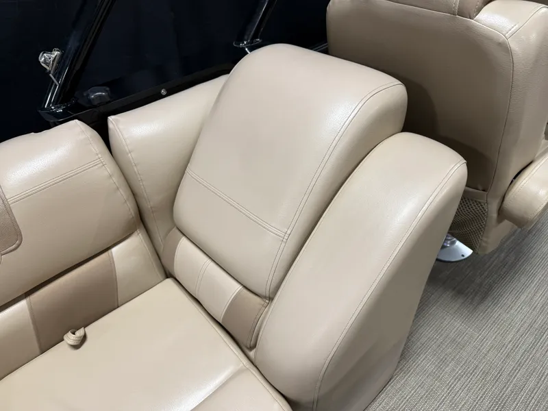 Slide: The Image of Godfrey AQUA PATIO 235SD 2018 - 41