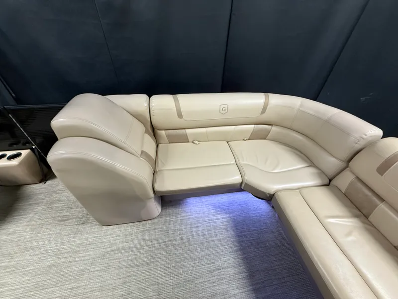 Slide: The Image of Godfrey AQUA PATIO 235SD 2018 - 92