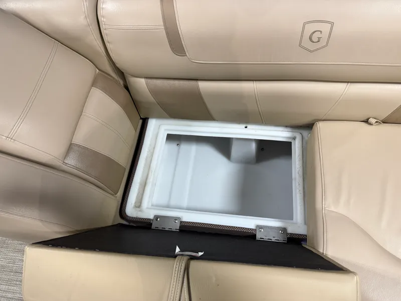 Slide: The Image of Godfrey AQUA PATIO 235SD 2018 - 94