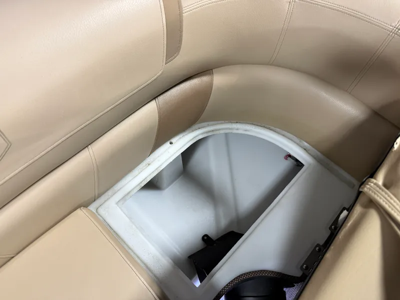 Slide: The Image of Godfrey AQUA PATIO 235SD 2018 - 96