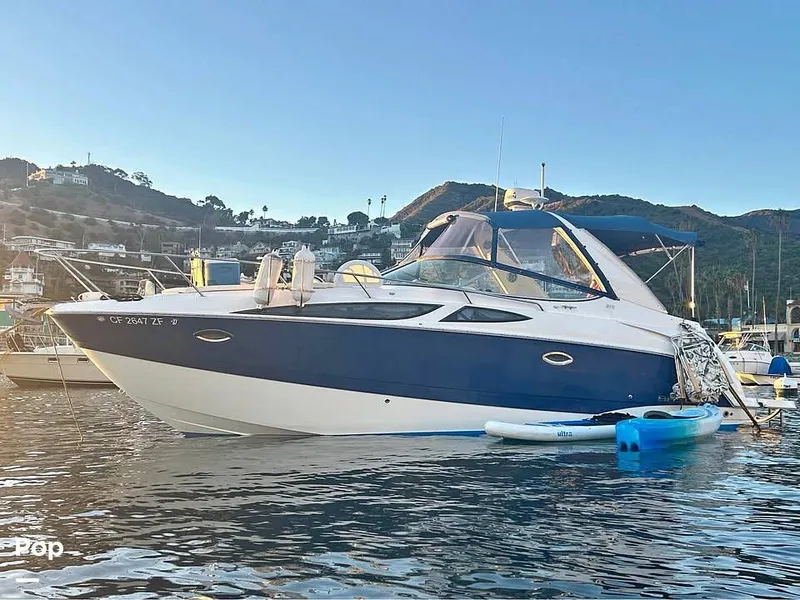 The Image of Bayliner 315 Cruiser 2011 - 16837405
