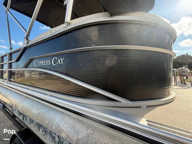 Slide: The Image of Cypress Cay Seabreeze 232 Freedom 2023 - 16843475