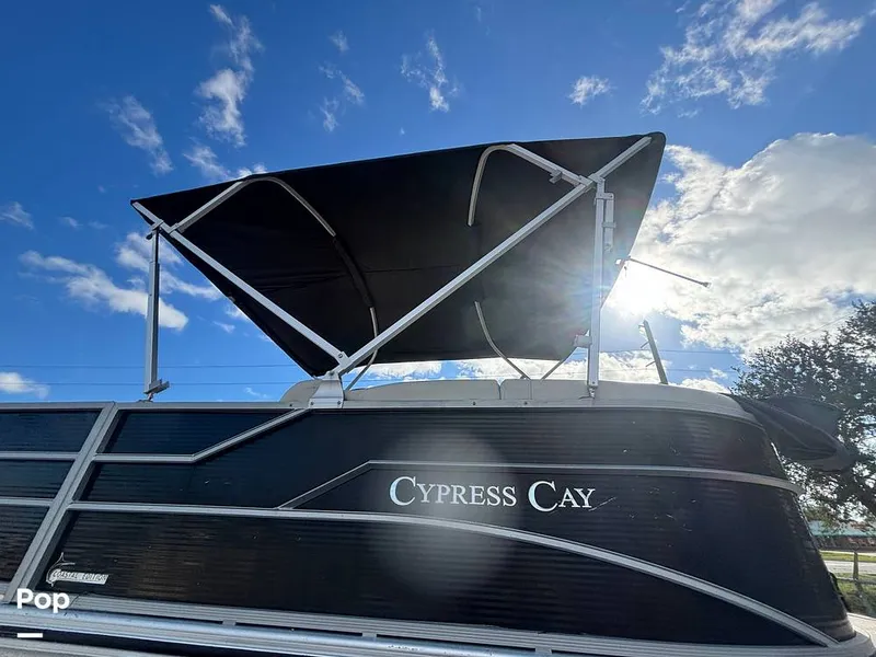 Slide: The Image of Cypress Cay Seabreeze 232 Freedom 2023 - 16843472