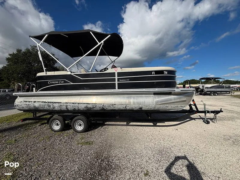 Slide: The Image of Cypress Cay Seabreeze 232 Freedom 2023 - 16843491