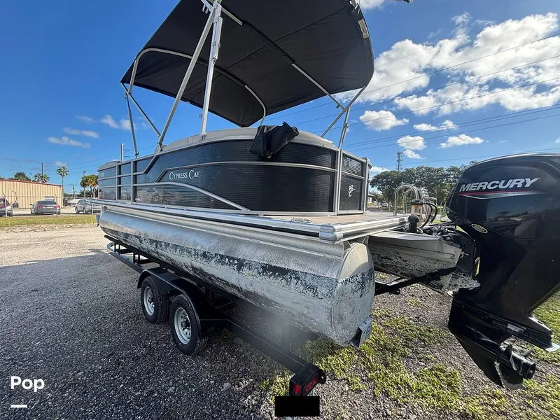 Slide: The Image of Cypress Cay Seabreeze 232 Freedom 2023 - 16843473