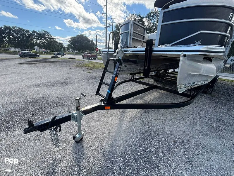 Slide: The Image of Cypress Cay Seabreeze 232 Freedom 2023 - 16843458