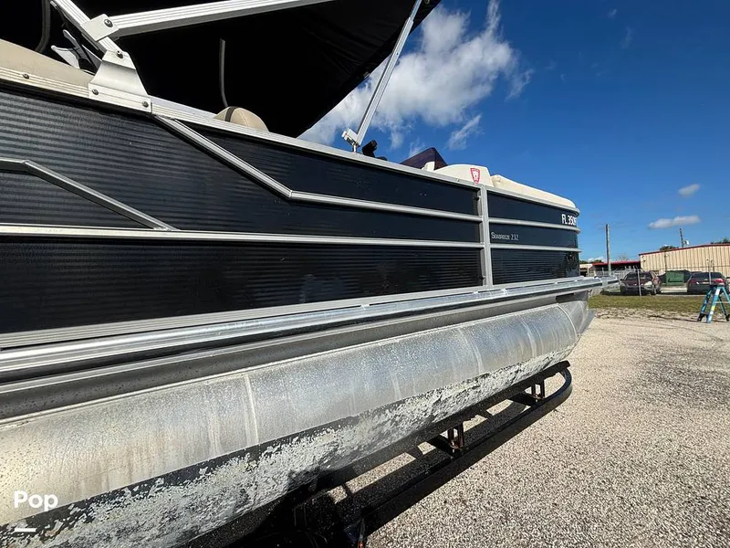Slide: The Image of Cypress Cay Seabreeze 232 Freedom 2023 - 16843488