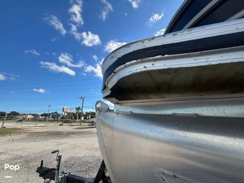 Slide: The Image of Cypress Cay Seabreeze 232 Freedom 2023 - 16843466