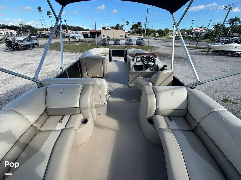 Slide: The Image of Cypress Cay Seabreeze 232 Freedom 2023 - 16843555