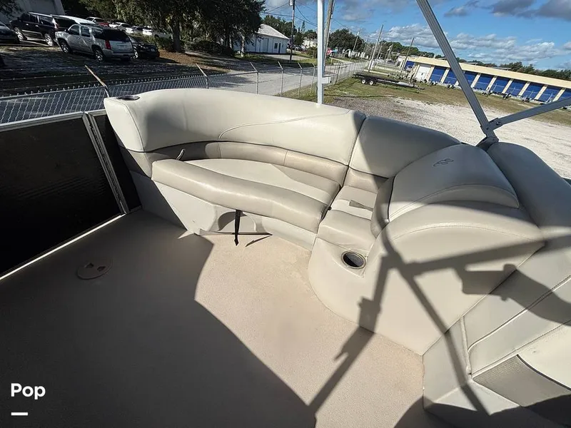 Slide: The Image of Cypress Cay Seabreeze 232 Freedom 2023 - 16843545