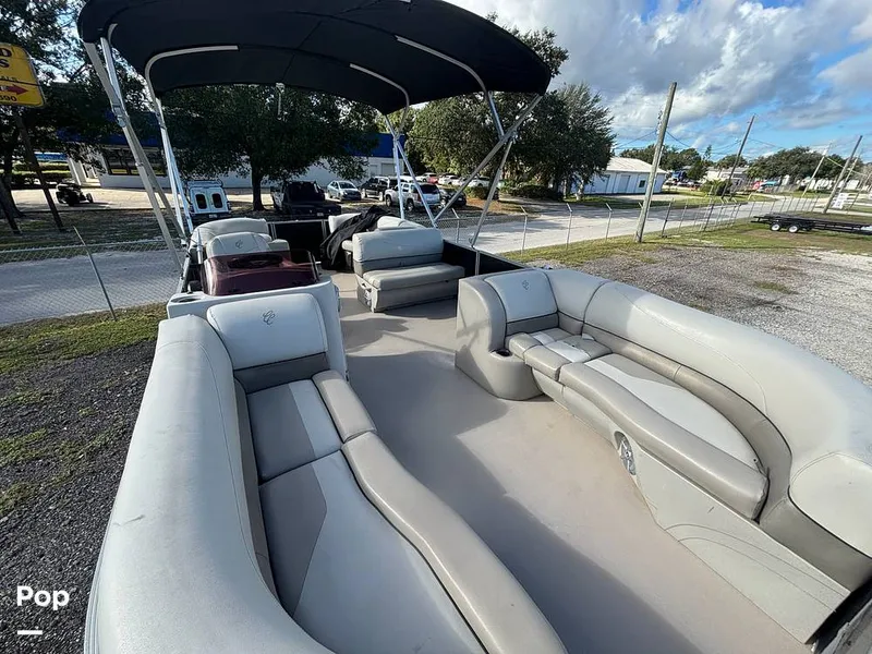 Slide: The Image of Cypress Cay Seabreeze 232 Freedom 2023 - 16843500