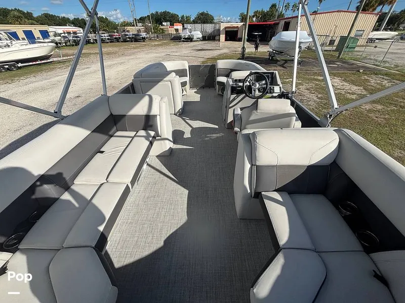 Slide: The Image of Harris Cruiser 210 2023 - 16846724