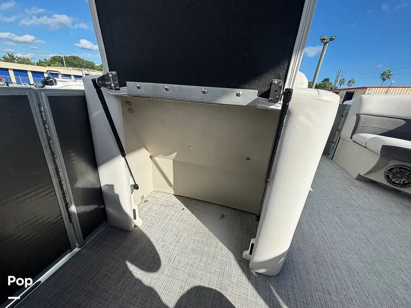 Slide: The Image of Harris Cruiser 210 2023 - 16846697