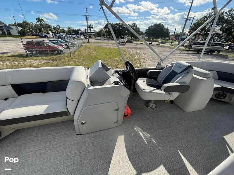 Slide: The Image of Harris Cruiser 210 2023 - 16846541