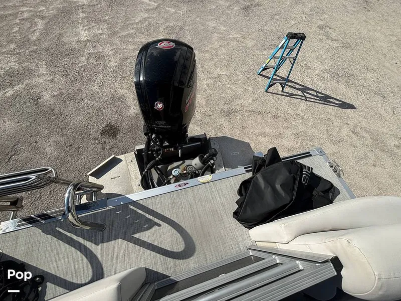Slide: The Image of Harris Cruiser 210 2023 - 16846716