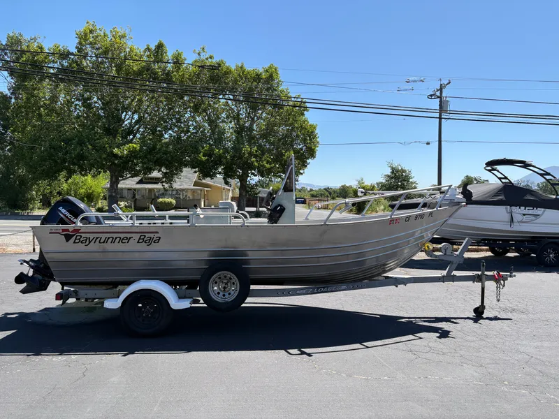 Slide: The Image of Klamath BAYRUNNER BAJA 20 1999 - 10
