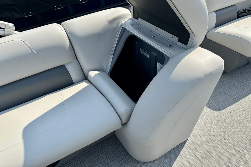 Slide: The Image of Starcraft LX 20 R 2025 - 15