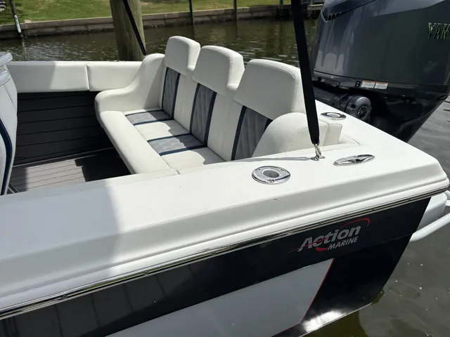 Slide: The Image of Action Marine 25' Runabout 2023 - 10
